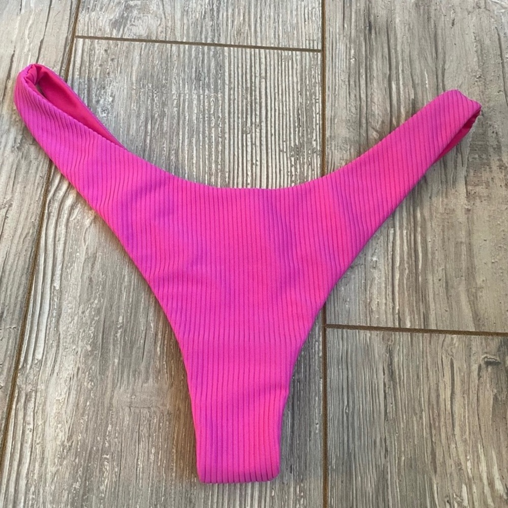ISO Fae Swim  !!DO NOT BUY!!